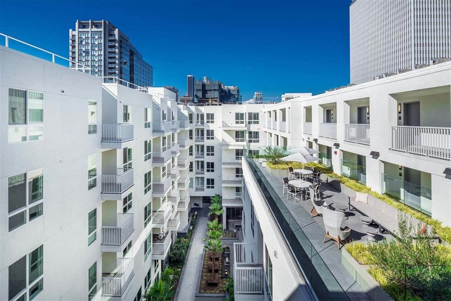 G12 Apartments Community Rooftop Plants