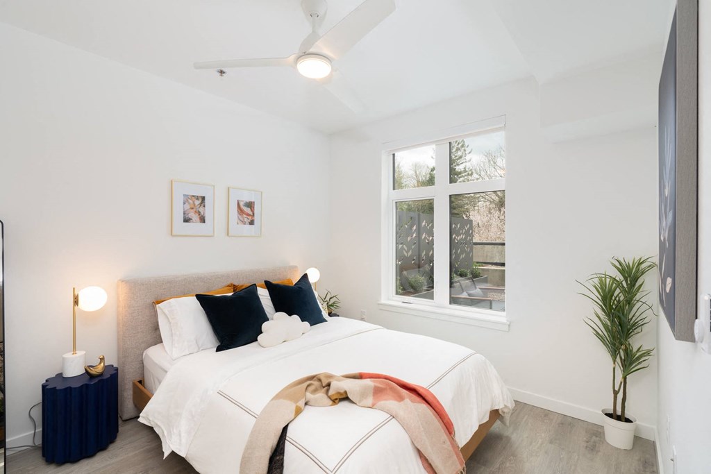 HenleyPlace_Milwaukie_OR_Model_Bedroom