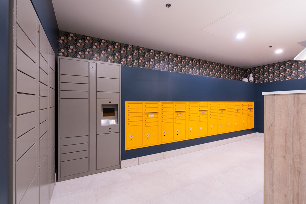 HenleyPlace_Milwaukie_OR_PackageArea