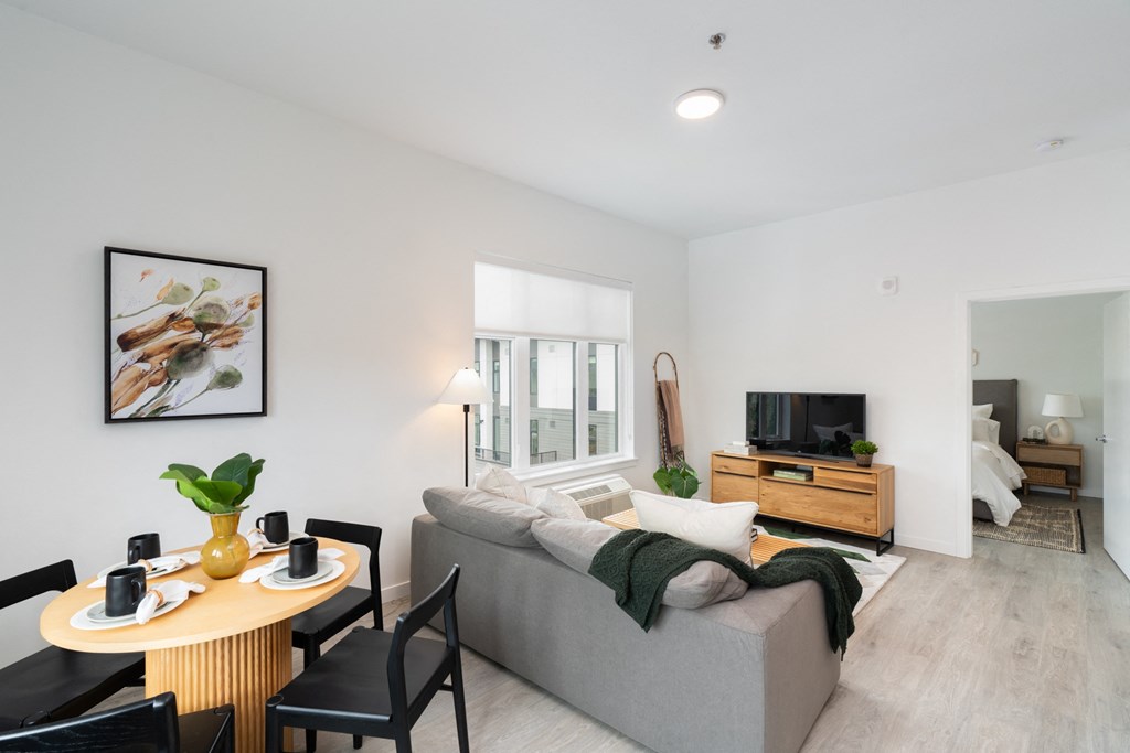 HenleyPlace_Milwaukie_OR_Model_LIving3