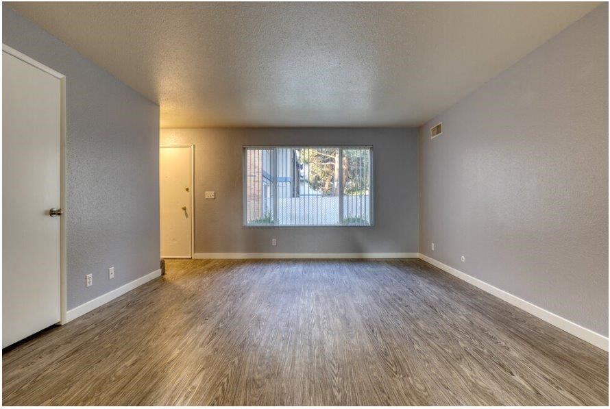 Curtis Meadow Apartments in Boise, Idaho Living Room