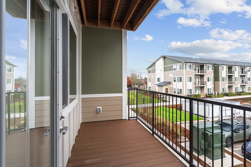 Corvallis_OR_UAPH_Patio