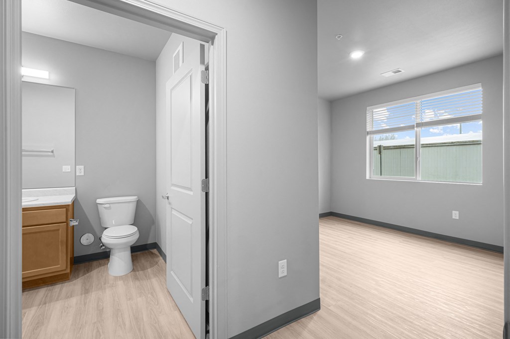 Corvallis_OR_UAPH_Bathroom_3Bed