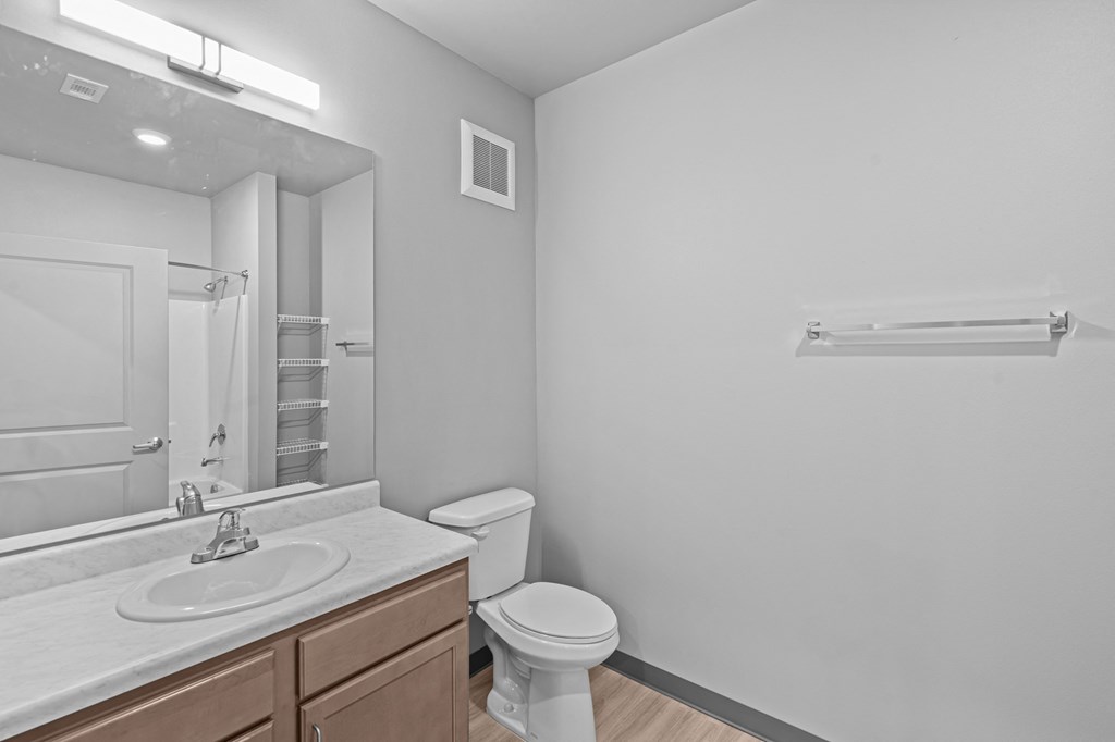 Corvallis_OR_UAPH_Bathroom_1x1a