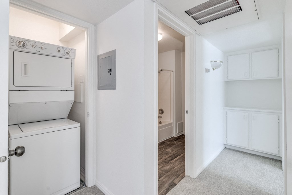 Heritage at Draper Apartments Laundry Area