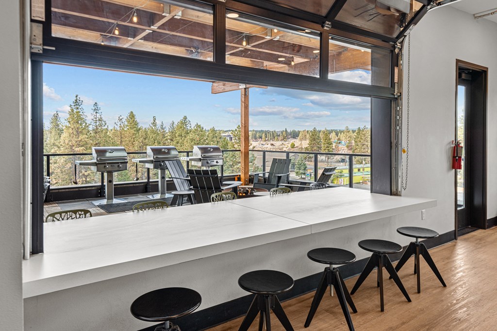 The Hixon At Westside Yard