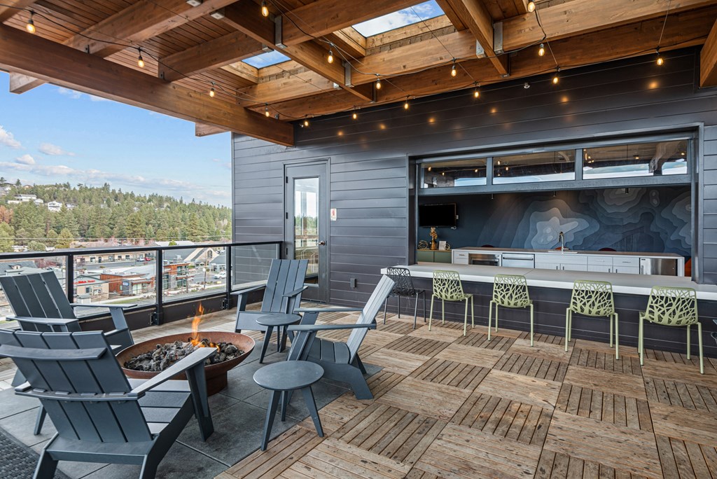 The Hixon At Westside Yard