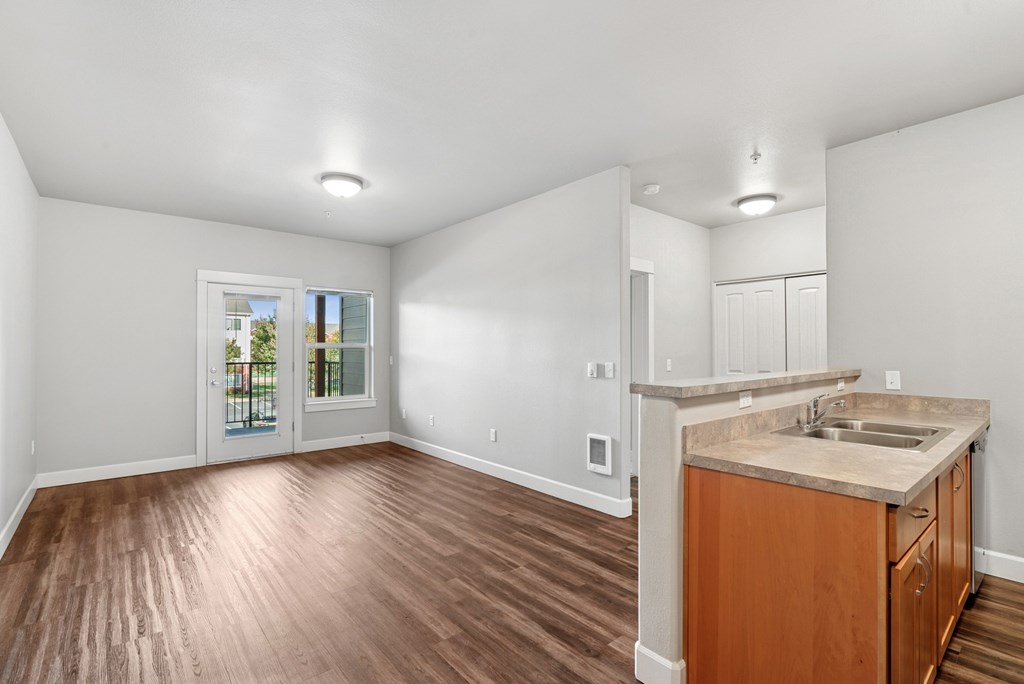 lebanon_or_cascaderidge_livingroom