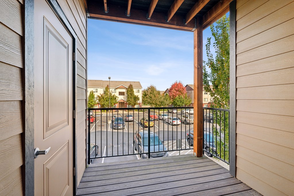 lebanon_or_cascaderidge_balcony