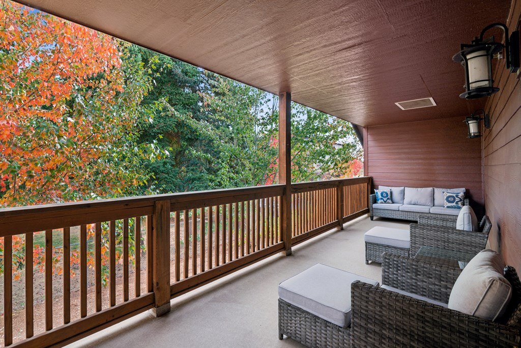 lebanon_or_cascaderidge_communitypatio