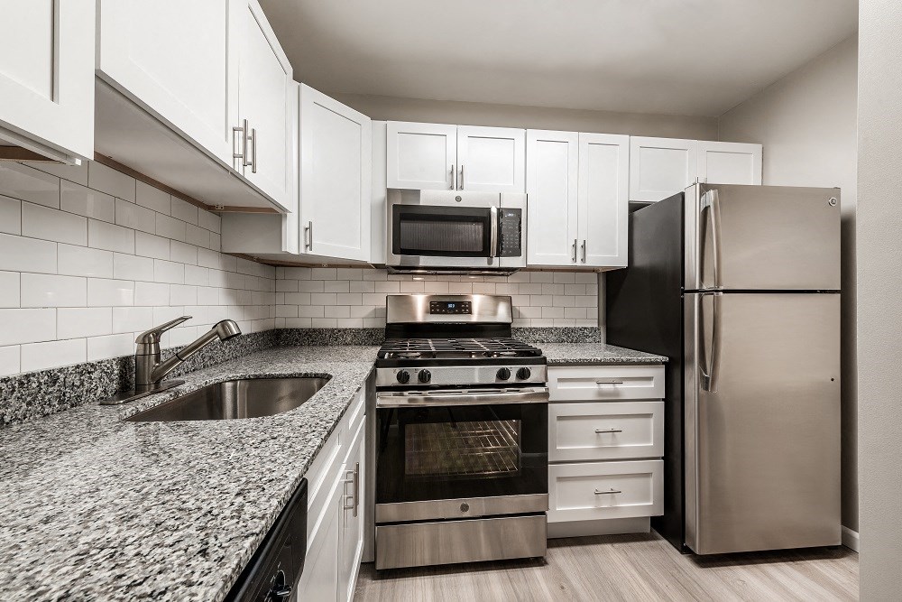 The Osprey Apartments Kitchen Appliances and Counters