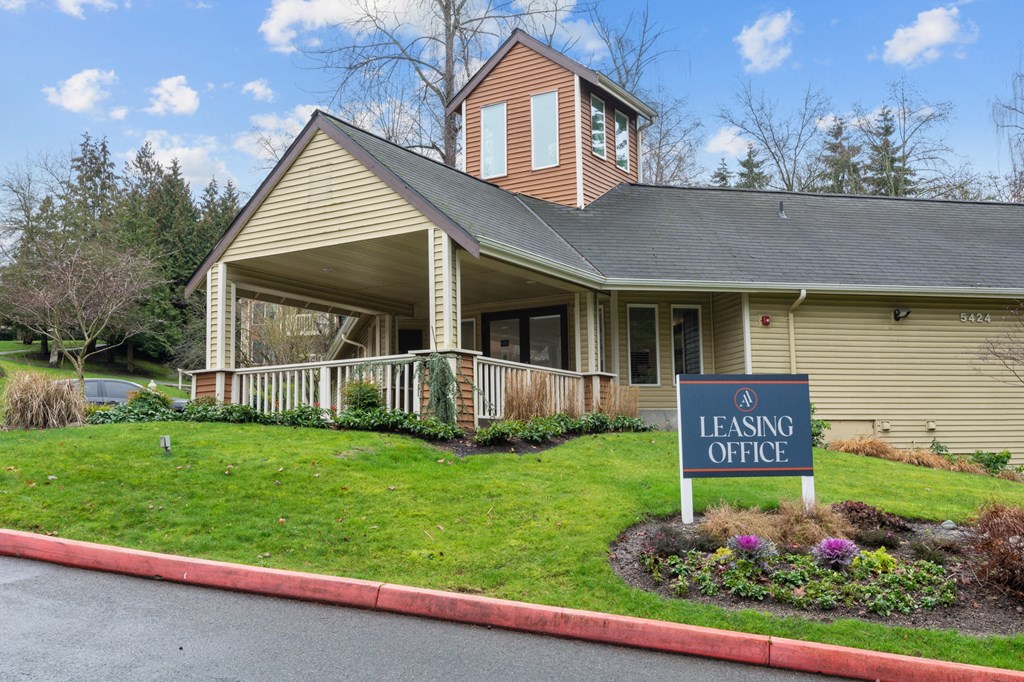 Aspire Apartments at Mountlake Terrace Exterior Building