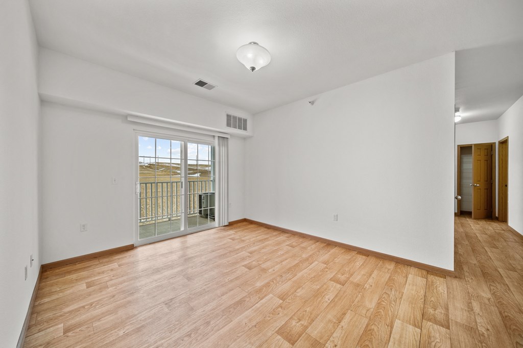 Remington Village Apartments Vacant Living Room