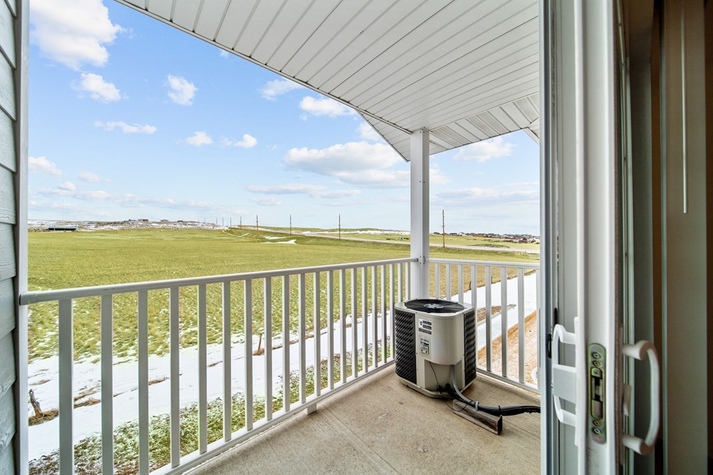 Remington Village Apartments Vacant Patio
