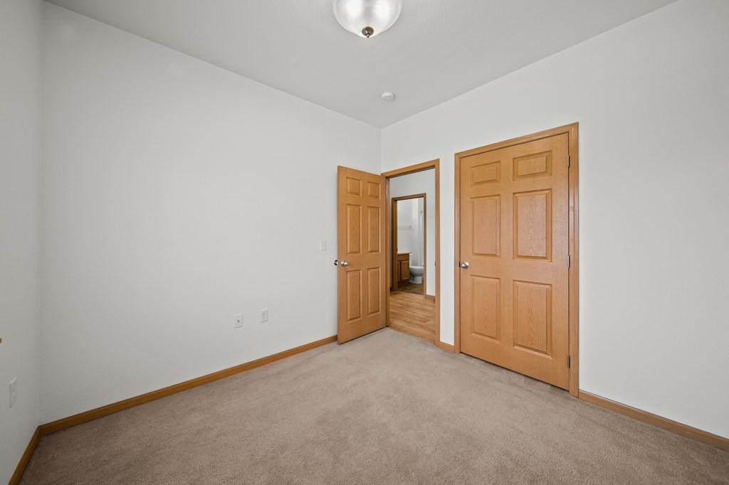 Remington Village Apartments Vacant Bedroom