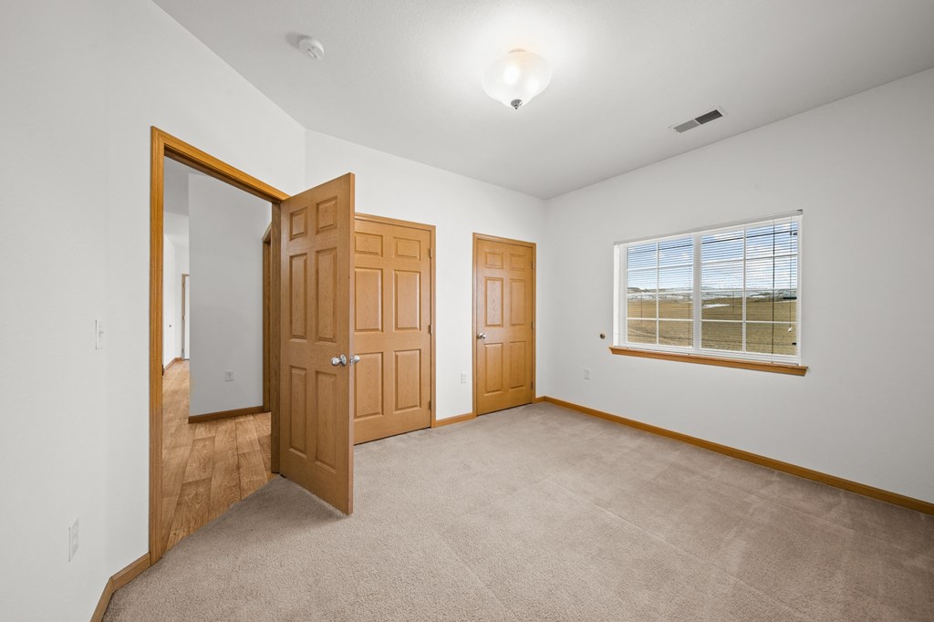 Remington Village Apartments Vacant Living Room