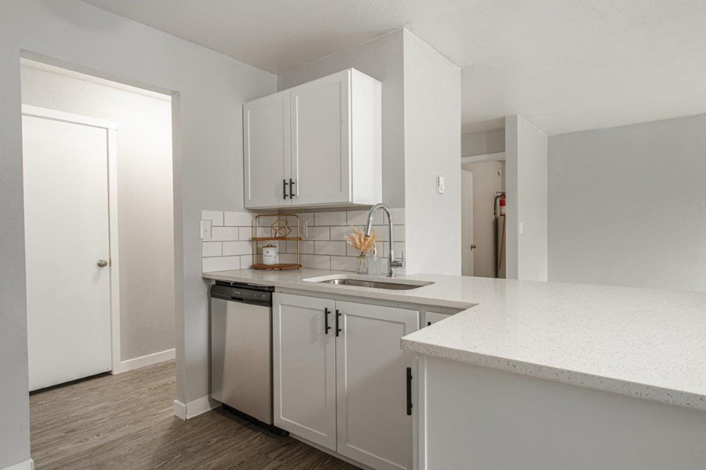 Deer Creek Apartments in Boise, Idaho Kitchen