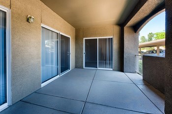 Desert Mirage Apartment Homes Private Patio - Photo Gallery 15