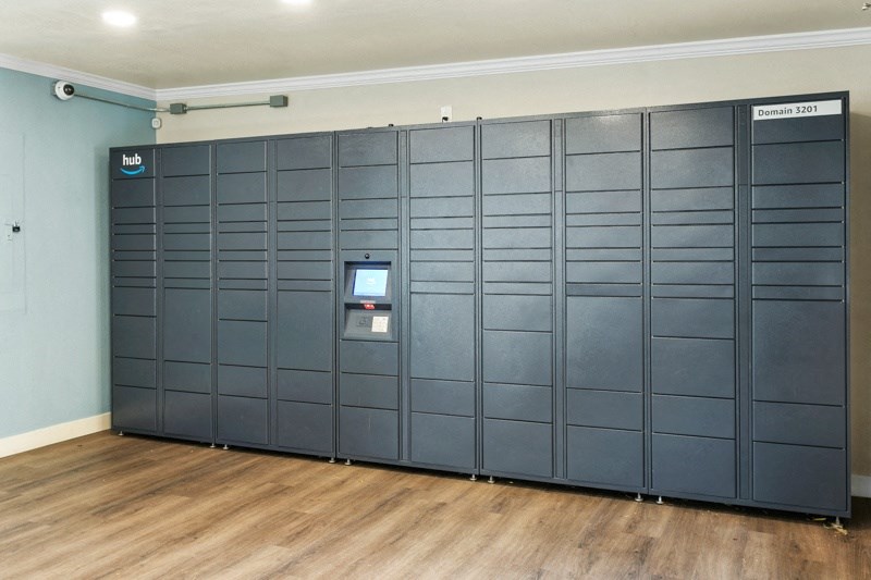 Domain 3201 Apartments Package Lockers