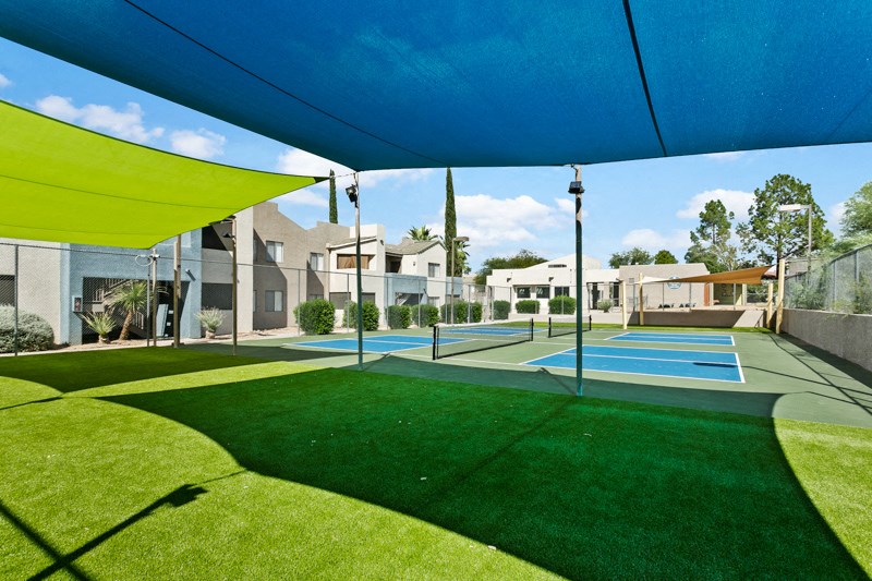 Domain 3201 Apartments Outdoor Sport Lawn and Courts