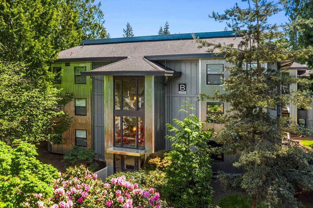 Duet Apartments in Lynnwood, Washington Exterior