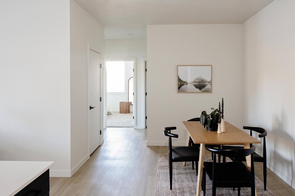 EastForkCommons_LaCenter_WA_12.22_DiningOpen