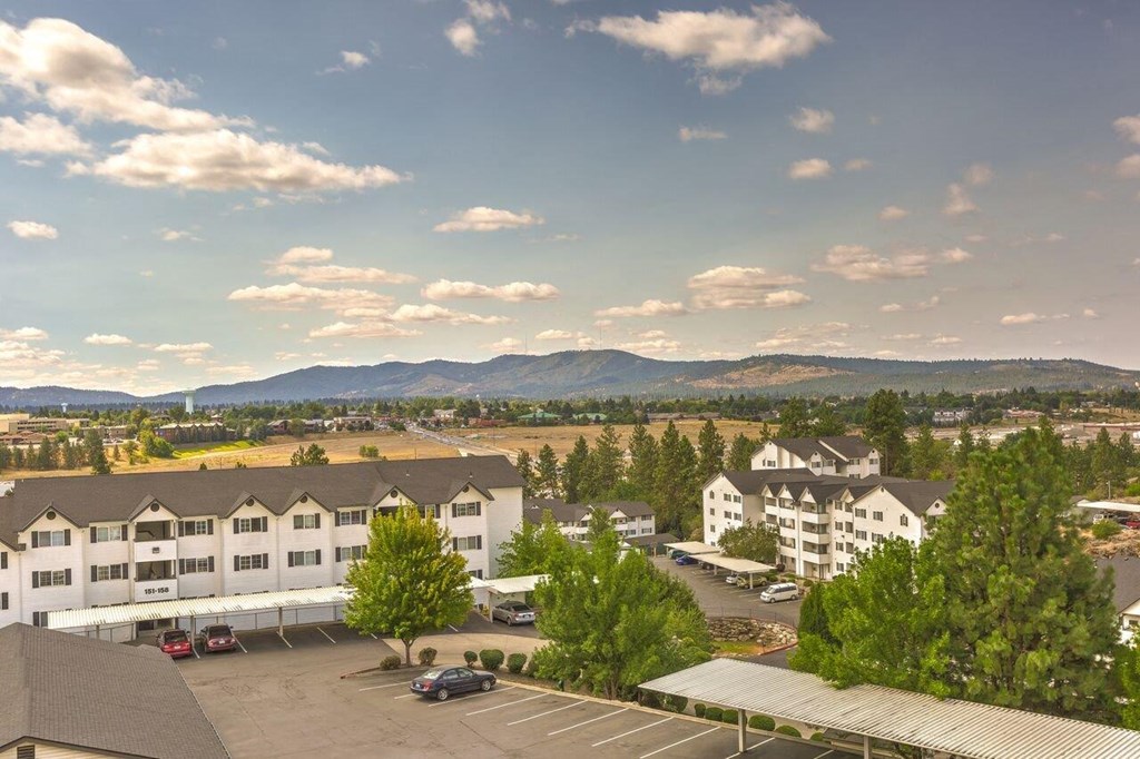 Eagle Rock Exterior and View of Surrounding Area