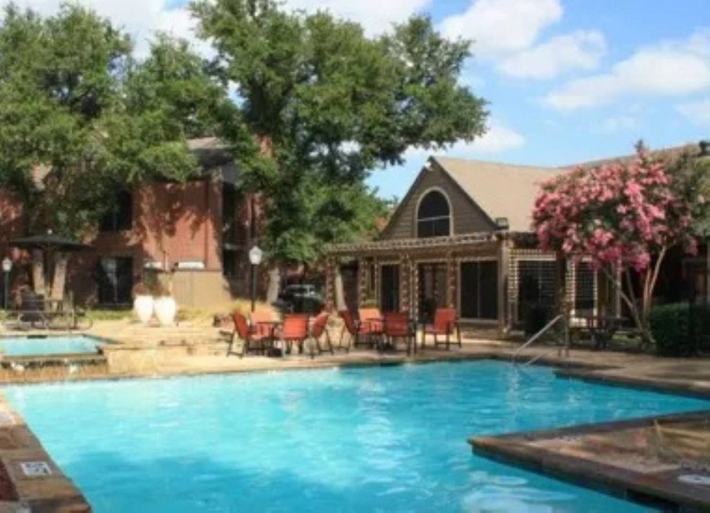 Eastgrove Apartments Pool and Clubhouse Eastgrove Apartments Pool and Clubhouse