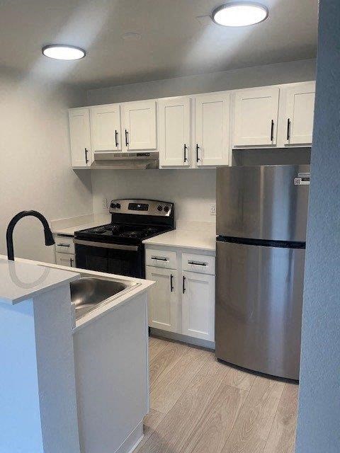 Elevate Apartments in Lynwood, Washington Kitchen