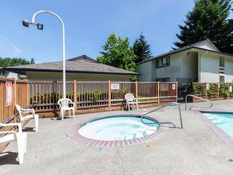 Eleven Pines Hot Tub