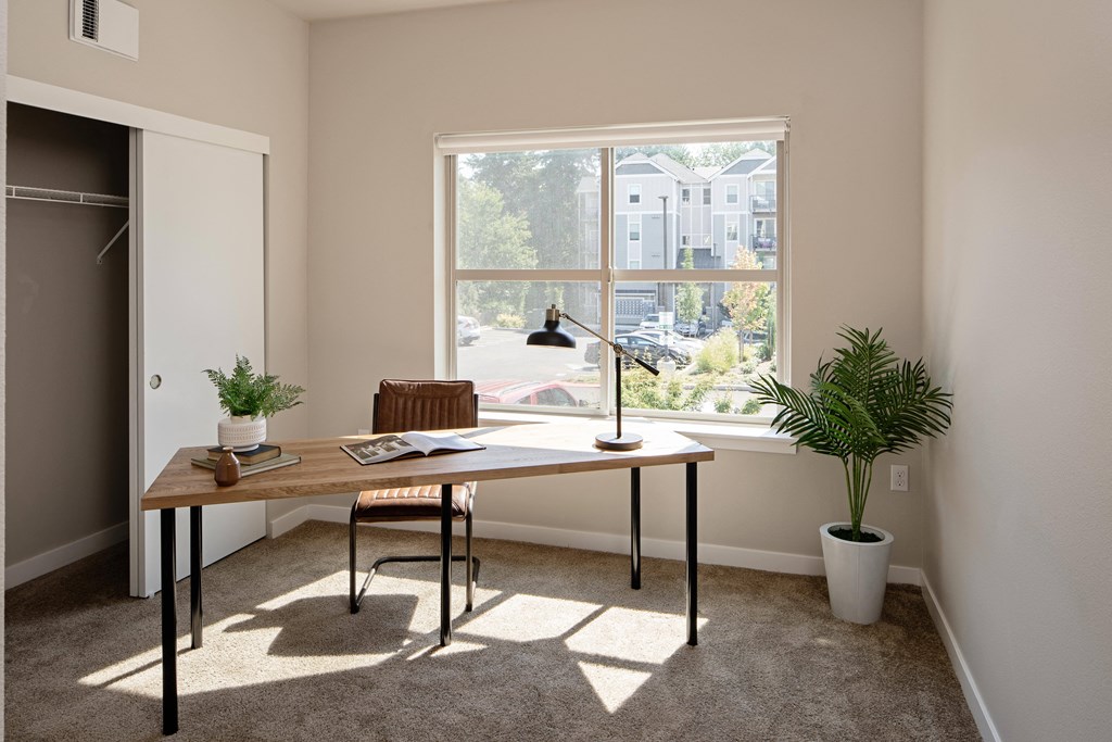 TheElwood_HappyValley_OR_2021_Office