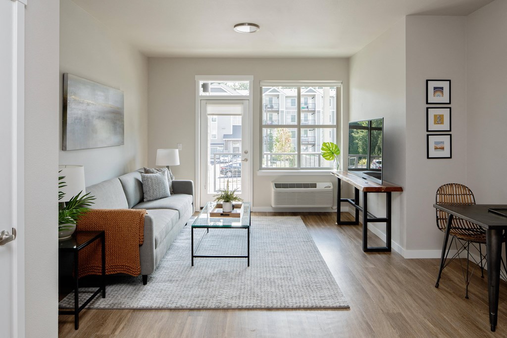 TheElwood_HappyValley_OR_2021_OpenLiving