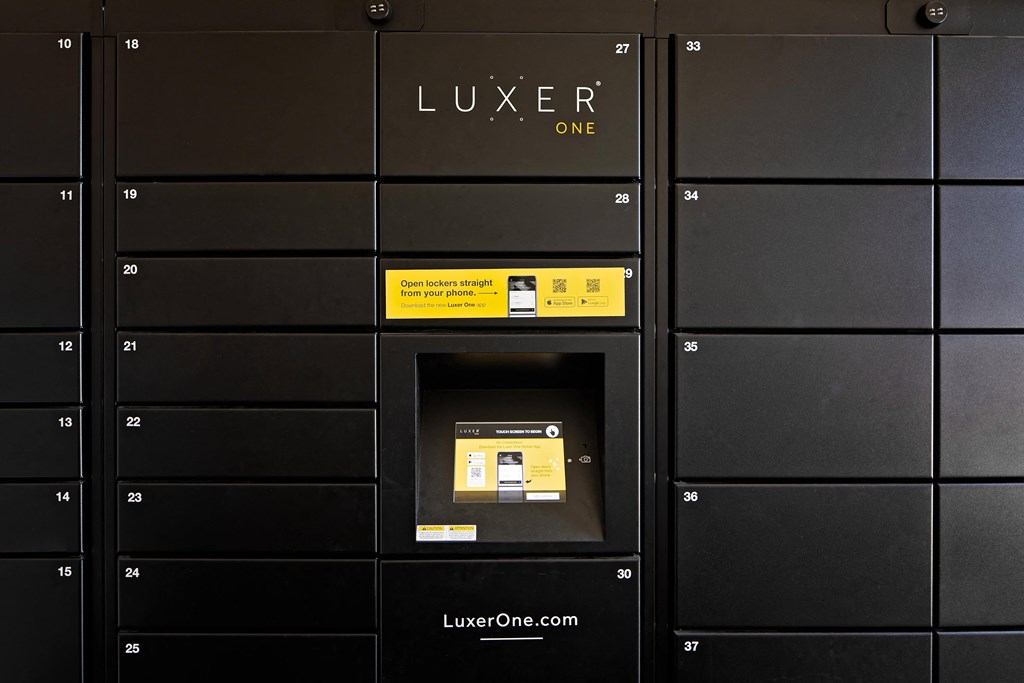 TheElwood_HappyValley_OR_2021_Luxer