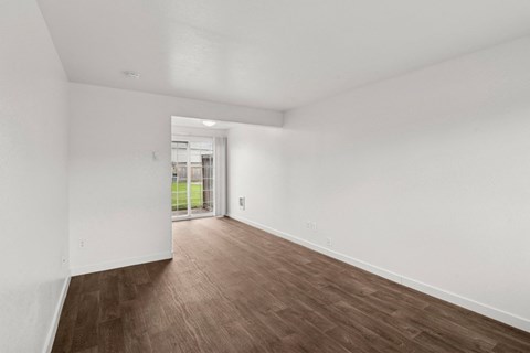 Evergreen Townhouses in Springfield, Oregon Living Room