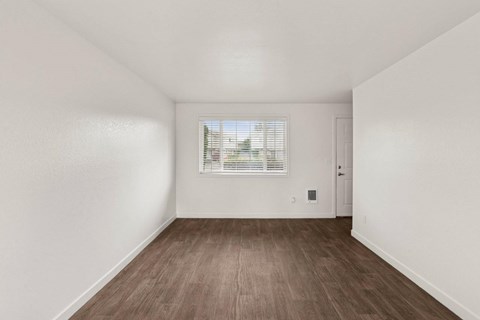 Evergreen Townhouses in Springfield, Oregon Living Room