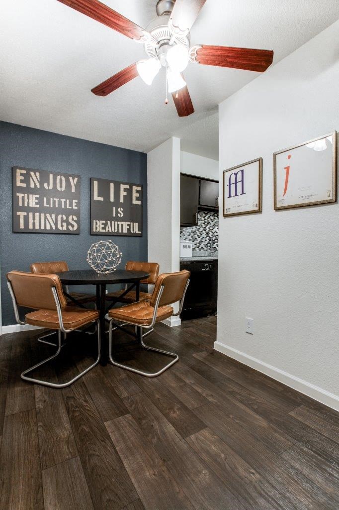 Forty200 Apartments Dining Area