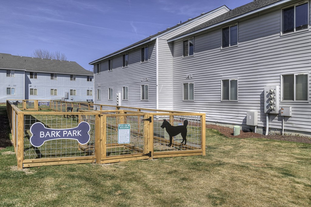 Fox Hollow_Bend_OR_Dog Park