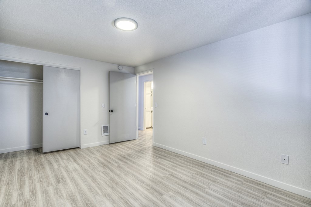 Fox Hollow Vacant Bedroom