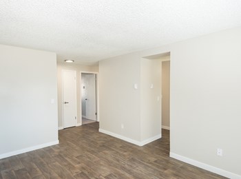 Fox Pointe Apartments Two Bedroom Model Bedroom and Entryway - Photo Gallery 18