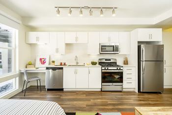 Natural Gas and Energy Star® Stainless Steel Appliances