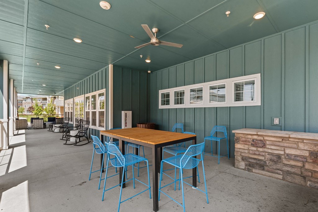 Prelude at Paramount Apartments Outdoor Seating