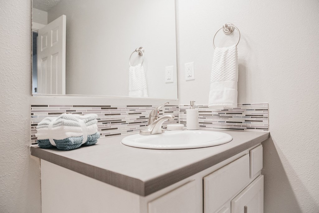 GoGo Heights Apartments Model Bathroom