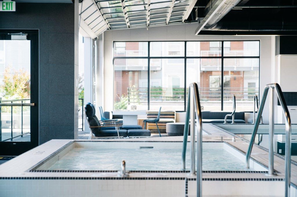 Harbor Sky Hot Tub and Pool