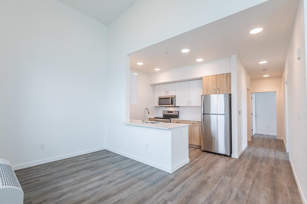 Harbor Sky Kitchen and Dining Room