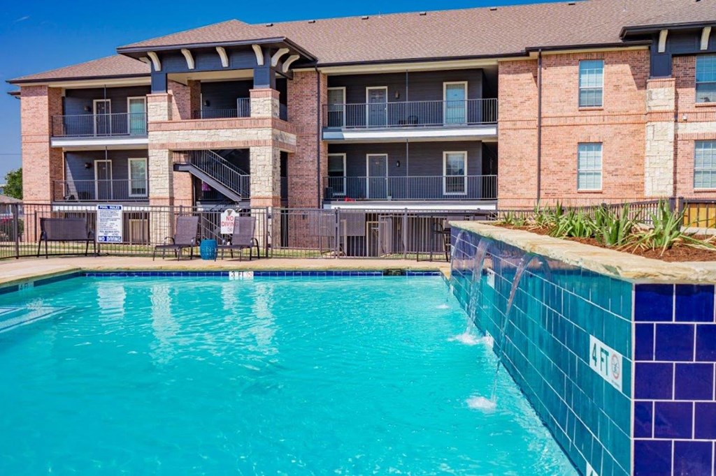 Harper Apartments in Dallas, Texas Pool with Water Feature