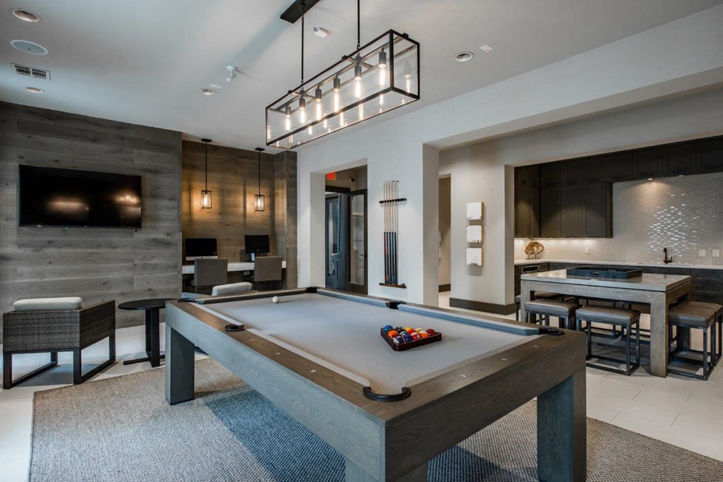 Harpers Retreat Clubhouse Lounge with Billiards Table