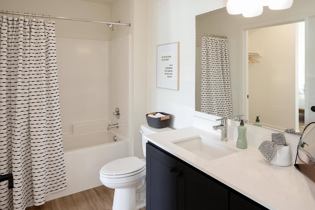 Heirloom_Portland_Oregon_Interior_Bathroom