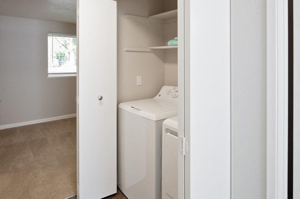 Trailmark Apartments Laundry Closet