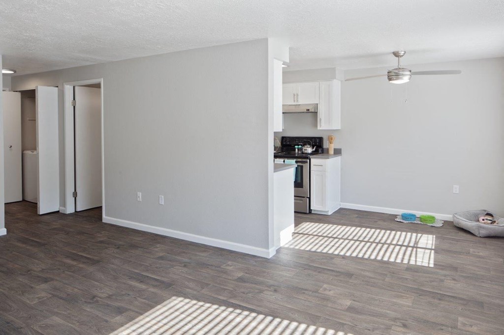Trailmark Apartments Living Room and Dining Area