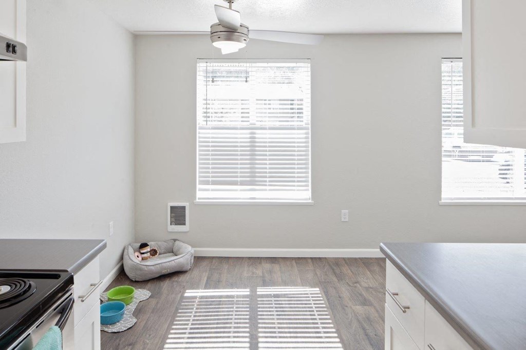 Trailmark Apartments Dining Area